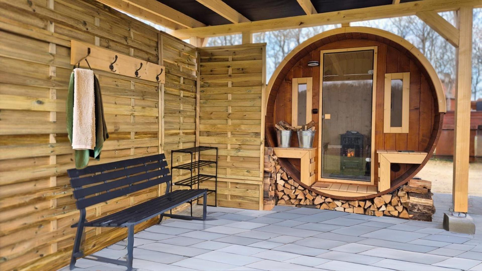 Rezi Romantic Jacuzzi Hideaway Near Heviz מראה חיצוני תמונה